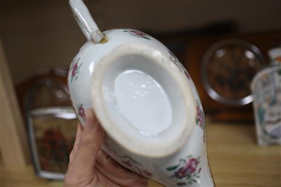 A Chinese export sauce tureen and a tea caddy